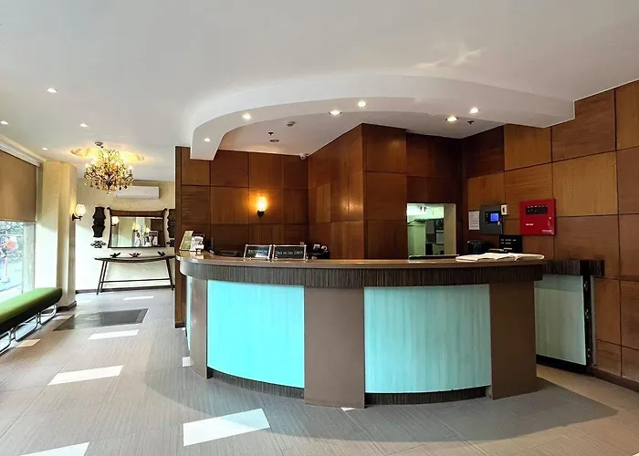 Hotel Pearl Lane 2*