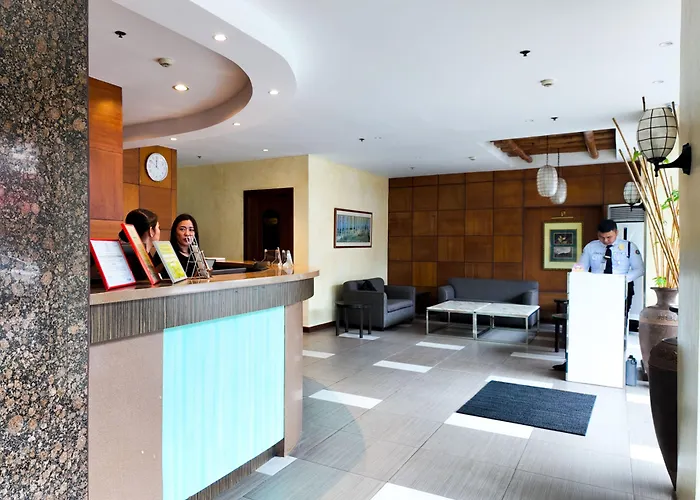 Pearl Lane Hotel 2*