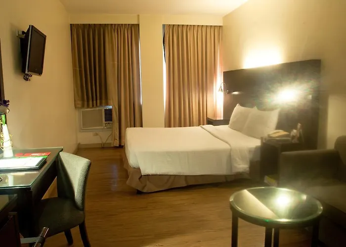 Pearl Lane Hotel 2*